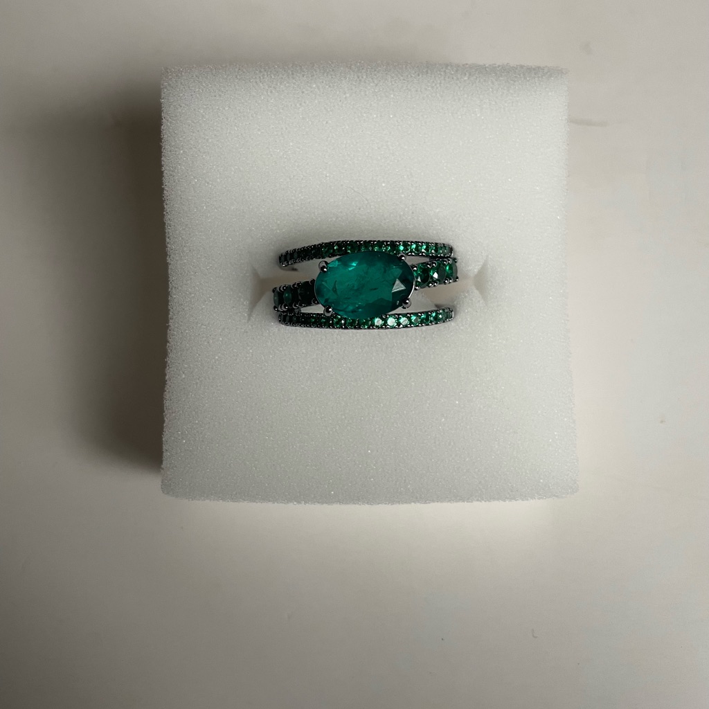 Nwt Bomb Party Lab Created Emerald Fused With Genuine Quartz Sz 11 25$